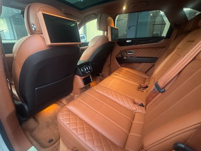 2017 Bentley BENTAYGA — миниатюра 24