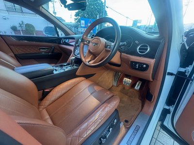2017 Bentley BENTAYGA — миниатюра 13