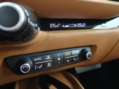 2018 Ferrari 812 SUPERFAST — миниатюра 43