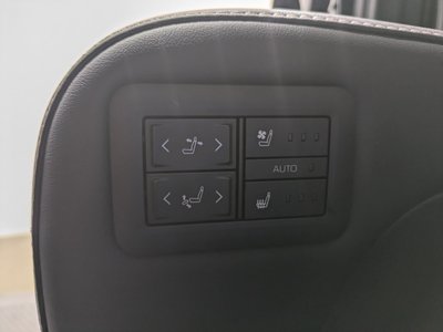 2024 Toyota ALPHARD — миниатюра 17