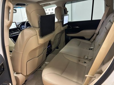 TOYOTA LAND CRUISER 300 - 4