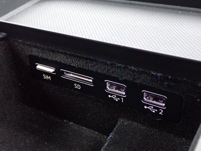 صورة مصغرة 76 لـ 2019 AUDI Q8
