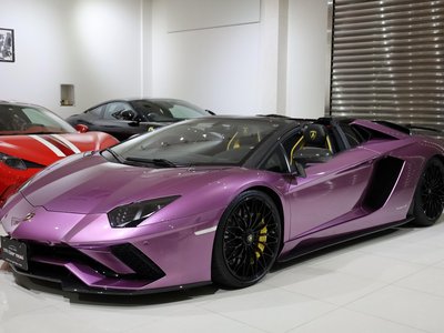 LAMBORGHINI AVENTADOR ROADSTER - 2
