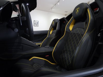 LAMBORGHINI AVENTADOR ROADSTER - 10