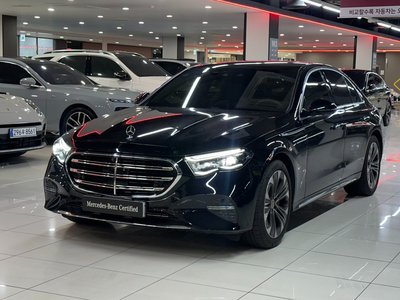 MERCEDES-BENZ E-CLASS - 1