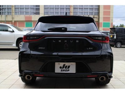 2025 Lexus LBX — миниатюра 19