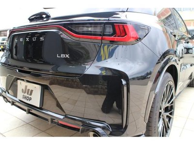 2025 Lexus LBX — миниатюра 20