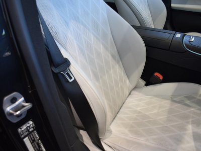 MERCEDES-BENZ E-CLASS - 7