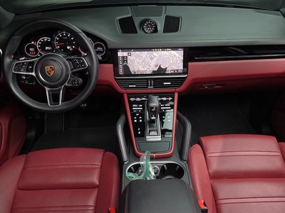 PORSCHE CAYENNE - 5