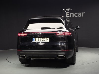 PORSCHE CAYENNE - 3