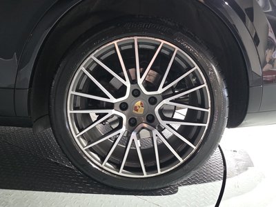 PORSCHE CAYENNE - 8