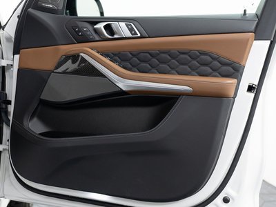 2021 BMW X5 M 照片 35