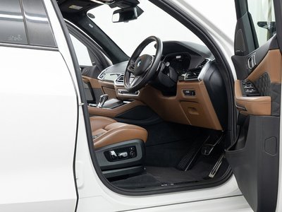 2021 BMW X5 M 照片 36