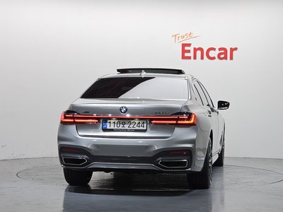 BMW 7 SERIES - 4