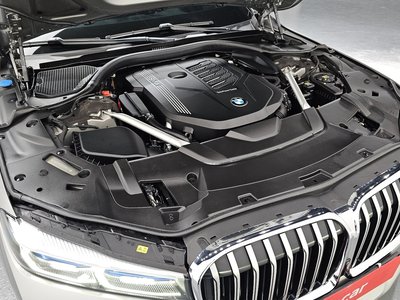 BMW 7 SERIES - 7