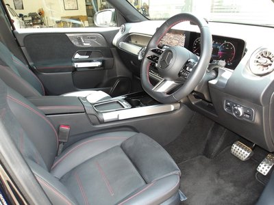 MERCEDES-BENZ GLB - 4
