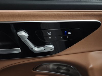 2025 Mercedes-BENZ E-CLASS 缩略图 33