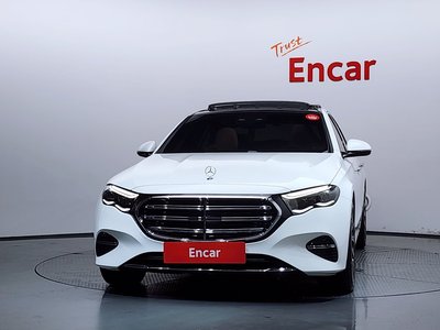 صورة 2 لـ 2025 Mercedes-BENZ E-CLASS
