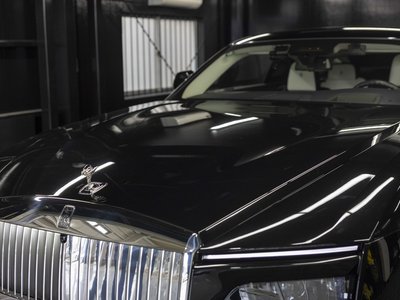 ROLLS-ROYCE SPECTRE - 4