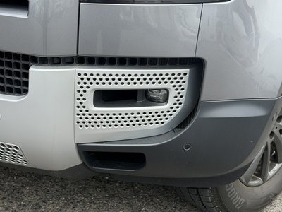 LAND ROVER DEFENDER - 5