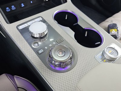 2024 Genesis GV80 — миниатюра 12