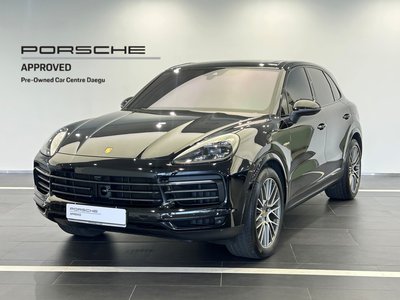 PORSCHE CAYENNE - 1