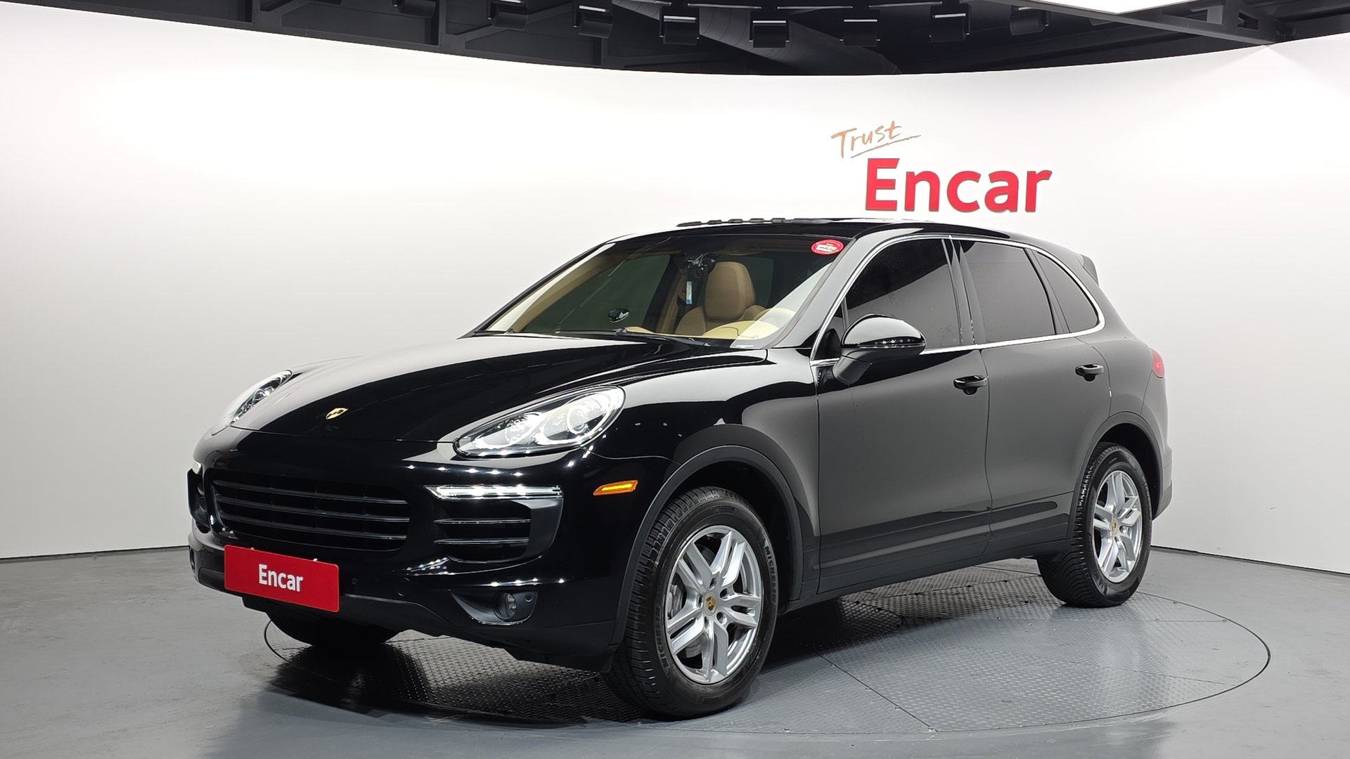 PORSCHE CAYENNE - View 1