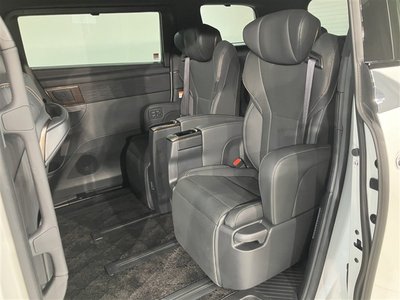 2024 Toyota ALPHARD 缩略图 24