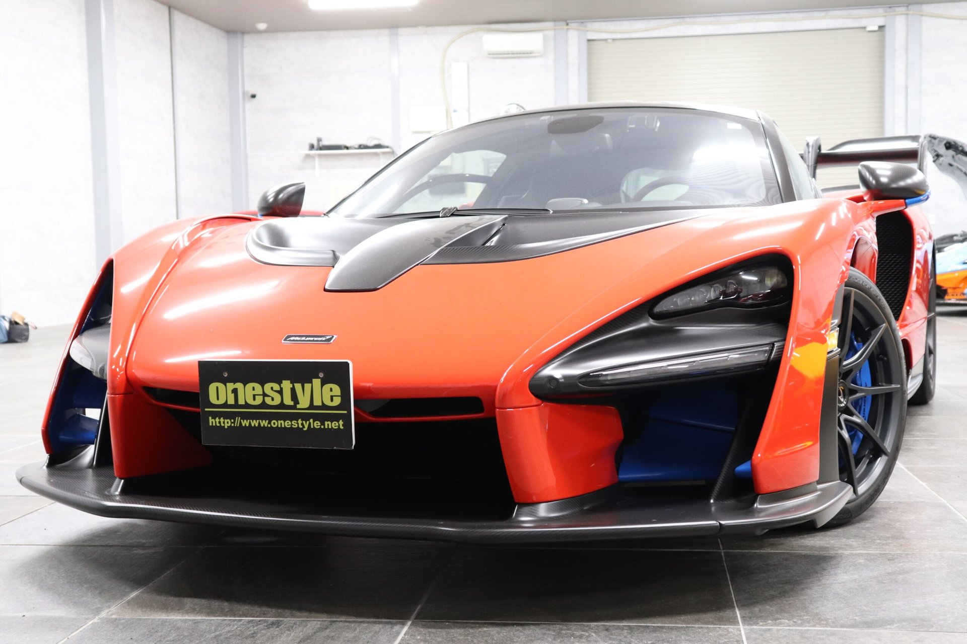 MCLAREN SENNA - View 1