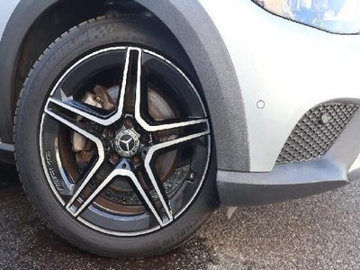 MERCEDES-BENZ E-CLASS - 8