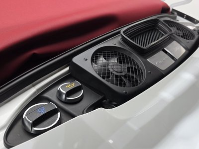 PORSCHE 911 - 7