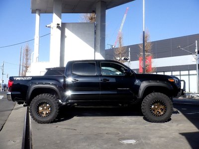 TOYOTA TACOMA - 6
