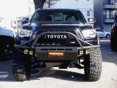 TOYOTA TACOMA - 3