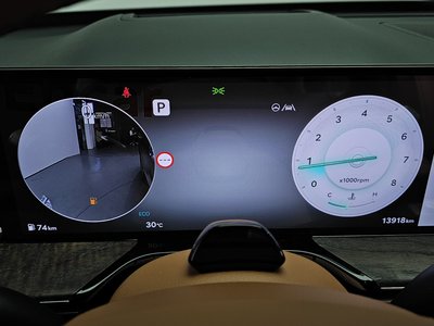2024 Genesis GV80 photo 8