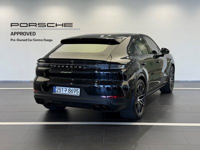 2025 Porsche CAYENNE 照片 3