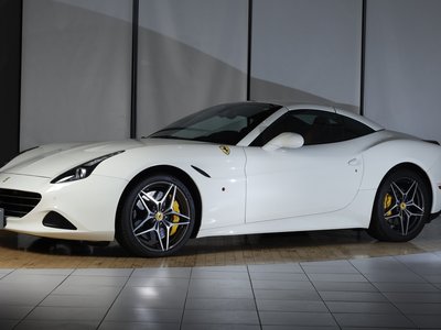 FERRARI CALIFORNIA T - 4