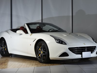 FERRARI CALIFORNIA T - 3