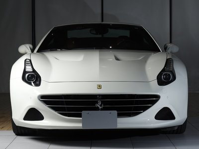 FERRARI CALIFORNIA T - 1