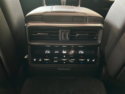 صورة مصغرة 38 لـ 2025 Lexus LX