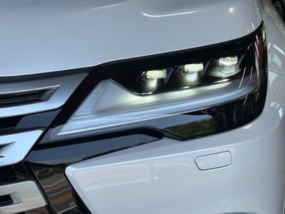صورة مصغرة 41 لـ 2025 Lexus LX