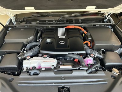 صورة مصغرة 43 لـ 2025 Lexus LX