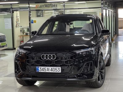 AUDI Q7 - 1