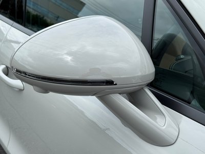 2025 Porsche MACAN 缩略图 12