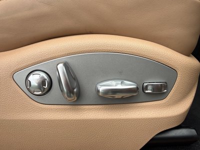 2025 Porsche MACAN 缩略图 20