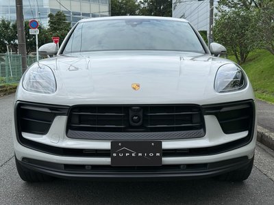 2025 Porsche MACAN — фото 3