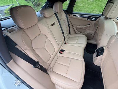 2025 Porsche MACAN 缩略图 25