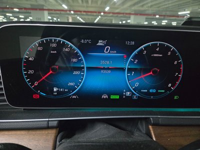 MERCEDES-BENZ GLE - 8