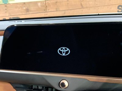 TOYOTA CROWN SPORT - 4