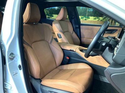 TOYOTA CROWN SPORT - 10