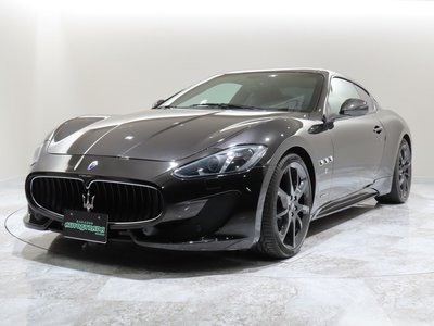 MASERATI GRANTURISMO - 1